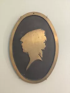 Massive Messing Silhouette Oval Portrait Frau Unikat 19. Jahrhundert Stil 10” x 7” - Bild 1 von 5