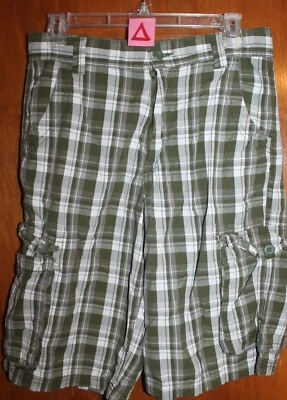 ARIZONA Boys' Size 18 CARGO SHORTS (plaid w/ 12" inseam) EUC - Image 1 of 2