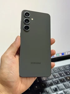 Samsung Galaxy S24 FE 5G gris fantasma 128 GB Verizon #22663 - Imagen 1 de 14