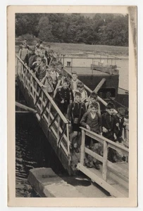 Foto Elbedampfer Anlegestelle Kinder gehen von Bord 1935 - Foto 1 di 2