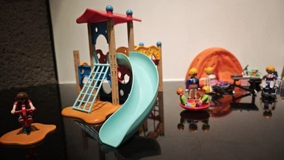 Playmobil Spielplatz + Strand + Zelt Set - Bild 1 von 4