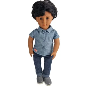 Our Generation Junge Puppe 18 Zoll braune Augen schwarze Haare Denim Outfit Schuhe - Bild 1 von 4