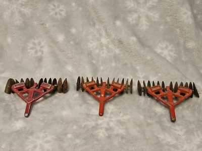 Brinquedo vintage Tootsietoy 9827 K/I/D 12 fileiras disco de metal trator agrícola implemento - Imagem 1 de 4