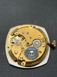 Vintage Rotary Peseux 7056 Movement Spare Repair Working - Picture 1 of 4