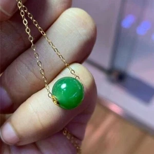 Crazy deal!!! Solid 18K yellow gold and genuine Green jade sliding pendant... - Picture 1 of 5