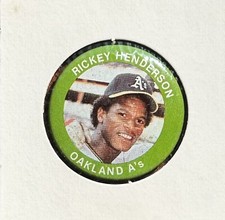 1984 RICKEY HENDERSON Fun Foods Button Pin #17 MINT