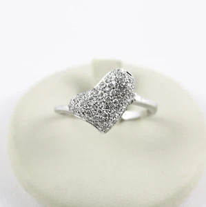 Anello in oro bianco 18 kt. e diamanti bianchi colore "G" purezza "VVS" - Foto 1 di 2
