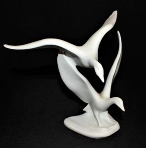 Kaiser Geese in Flight White Bisque Porcelain Figurine Sculpture by Bochmann 487 - Picture 1 of 6