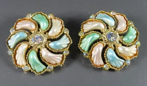 Vintage LERU CLIP ON EARRINGS Molded Thermoset Pastels CLEAR RHINESTONE Pinwheel - Picture 1 of 5