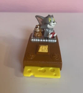 1999 Tom und Jerry Wacky Racing #4 Mausefalle Rennwagen - Bild 1 von 5