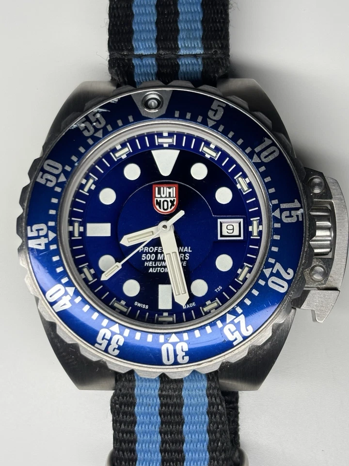 Reloj de buceo Luminox Deep Dive automático serie 1500 1513 500M hecho en Suiza Foto 1 de 4