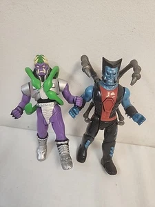 Morphing Action 1996 Karate Fighters Serpent Strike vs The Iron Claw 2 Figures - Picture 1 of 4