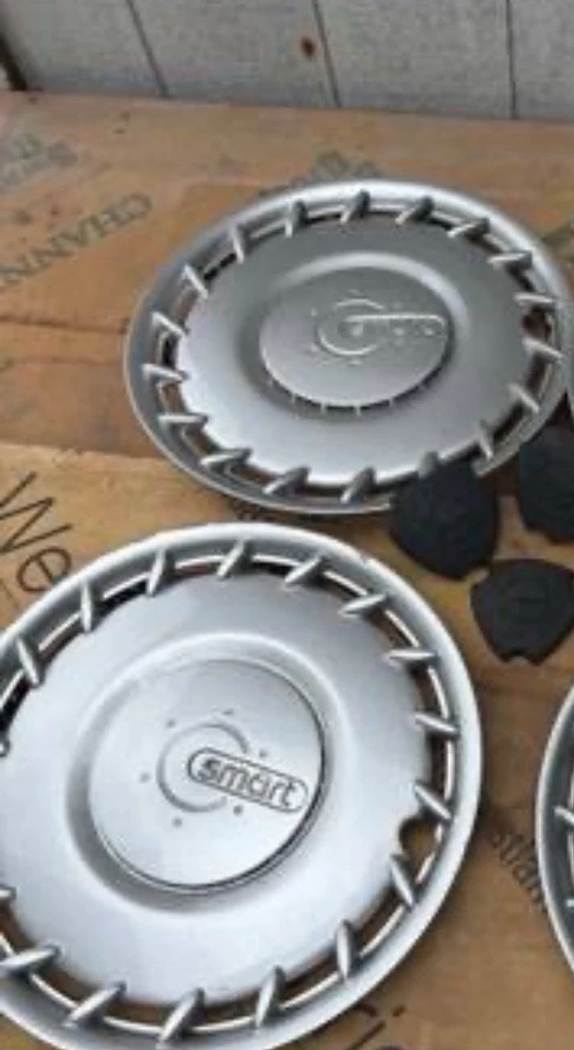 Cantidad 2 *justa* 2008-2015 Smart Fortwo 15" Tapacubos OEM Cubiertas de rueda, Smart Car Foto 1 de 2