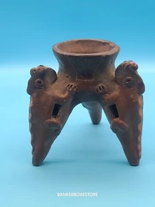 Pre-Columbian Looking Tripod Rattle Legs Vessel With BASILISK ๐ฆ LIZARD Legs - Picture 1 of 12