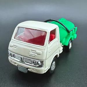 Tomica No. 37 Isuzu Elf Vacuum Truck, Made In Japan - Picture 1 of 7