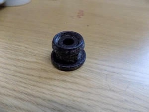 GENUINE Jaguar XE Steering Rack Mount Bush T2H4204 - Picture 1 of 1