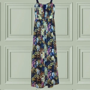 £95 LITTLE MISTRESS SIZE 10 NAVY LILAC FLORAL MAXI DRESS WEDDING HOLIDAY CRUISE - Picture 1 of 7