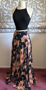 TOBI Floral Pleated Slit Long Flow Maxi Skirt W/ Free Strappy SHEIN Top Small - Picture 1 of 8