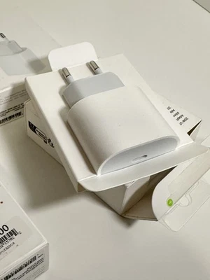 Cargador Apple USB-C 20W Original (MHJA3ZM/A) - Imagen 1 de 4