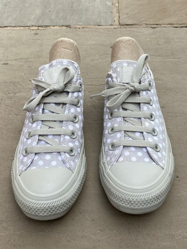 Converse donna Chuck Taylor Allstar basse taglia UK 4 beige bianco perfette