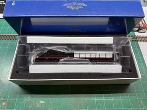 HO Scale Athearn Genesis SP #777 Fantasy Scheme, Tsunami 2, Kadee Couplers - Picture 1 of 8