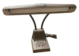 Underwriters Lab. Dazor Model 1000 Dual Gooseneck Fluorescent Desk Lamp TESTED - Picture 1 of 5