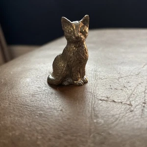 Pewter Metal Collectable, CAT figurine possibly Merlin - Picture 1 of 5