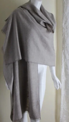 NEW Eskandar NATURAL BEIGE Handwoven Handspun PLUSH Cashmere Shawl Scarf Wrap - Image 1 of 4