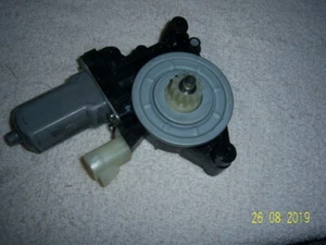New old stock OEM Power Window Motor HHR 06 07 08 09 10 (12 Tooth Spline) - Picture 1 of 5