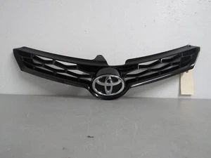 2014-2015 TOYOTA COROLLA FRONT GRILLE WITH EMBLEM - Picture 1 of 11