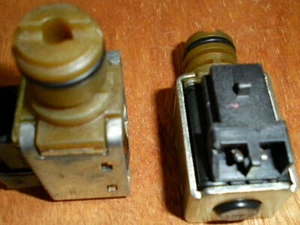 Holden Commodore GM 4L60E 4L65E 2x Shift Solenoids 4 Speed Transmission 1993 on - Picture 1 of 1