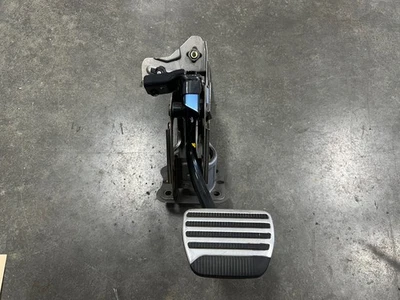 Infiniti G35 2007 2008 sedán deportivo conjunto de pastillas de freno OEM 6985 Foto 1 de 4