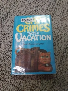 Cat Crimes Takes a Vacation by Greenberg, Martin Harry Hardcover - Foto 1 di 1