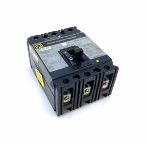 Square D FHP36030TF 3 Pole 30A 600V Circuit Breaker (Minor Chip) - Picture 1 of 5
