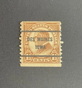 Des Moines, Iowa Type 61 Precancel - 1½ cents Harding coil - U.S. #598 - IA - Picture 1 of 1