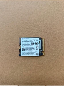 Disque SSD SOLIDIGM 1 To plus M.2 2230 P41 NVME 4.0 SSDPPNU010TZ01 - Photo 1/5