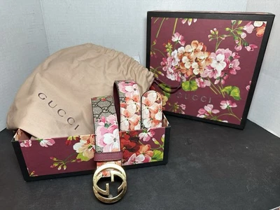 GUCCI FLORA Supreme Monogram GG CINTURÓN | FLORES ROSAS | Caja original, bolso 80•32 Foto 1 de 4