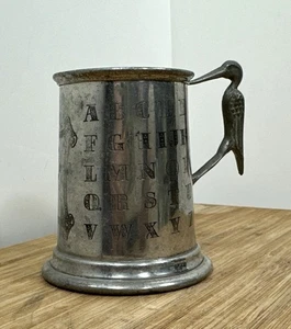 Vintage englische Zinn Sheffield England gravierbare Baby Tasse mit Storchengriff - Bild 1 von 6