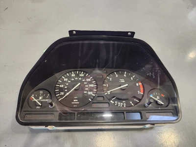 BMW OEM instrument cluster from a E32 750il - Изображение 1 из 4