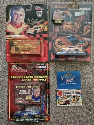 NASCAR diecast 1:64, BOBBY HAMILTON, #4 (1998), 3-D (1999) + pin, #55 (2001) nuevo en paquete Foto 1 de 4
