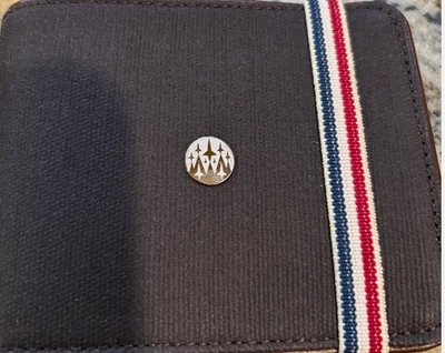 S.T. Carteira de Couro Dupont Marrom 8 Cartões de Crédito, 190320, Nova Na Caixa Varejo $220 - Imagem 1 de 4