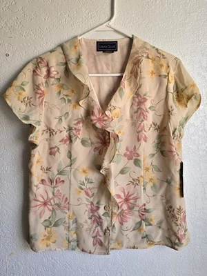 Blusa para mujer Laura Scott floral beige abotonada cuello en V fluida talla 12P Foto 1 de 4