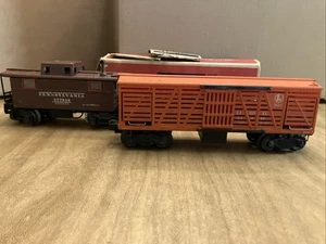 Lionel Metal Caboose 477617 “O” Scale & Lionel 3656 Cattle Car “O” Scale - Picture 1 of 15