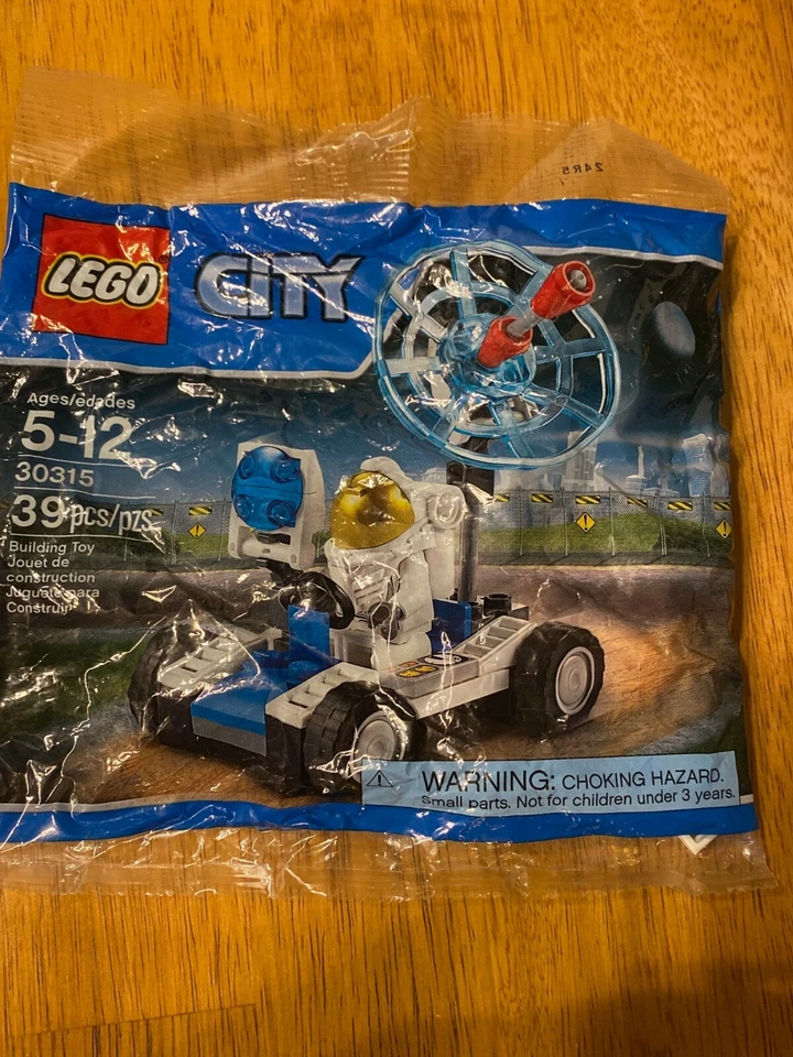 LEGO City 30315 Space Utility Vehicle Sealed Polybag Pack Retired - New Sealed - Image 1 of 1