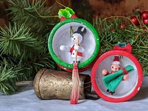 Vintage Mid Century Wood Diorama Snowman / Santa Claus Ornaments Hand Crafted - Picture 1 of 8