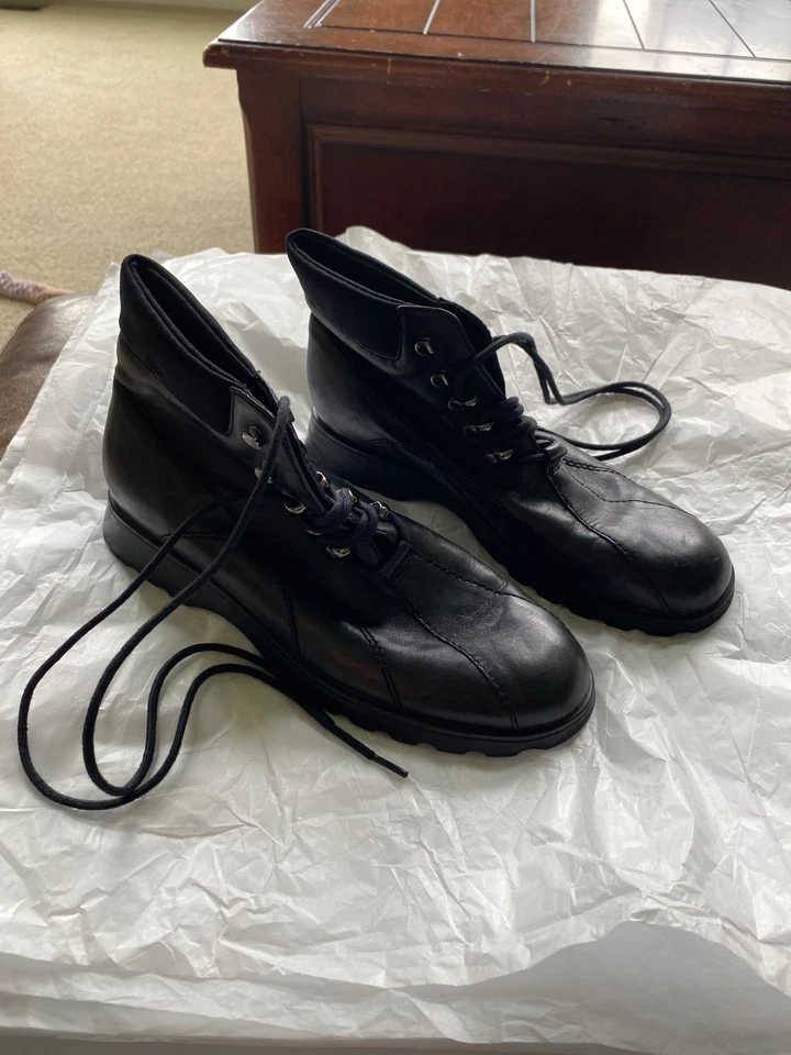 NICOLE WOMENS 8 1/2 BLACK LEATHER UPPER LACEUP BOOTS NEW WITHOUT BOX - Image 1 of 4