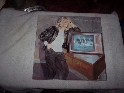 LP--JONI MITCHELL-- WILD THINGS RUN FAST  **NM VINYL**   #310 Foto 1 de 4