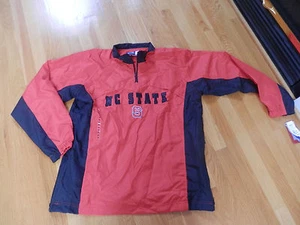 Nueva con etiquetas Chaqueta Camisa de Viento Para Hombre Mediana Carolina del Norte State Wolfpack - Imagen 1 de 4