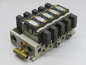 SMC VFS4200-5FZ VFS4300-5FZ VALVE DOUBLE PLUG-IN BASE MOUNT CYLINDER T204722 - Picture 1 of 8