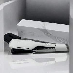 ghd Duet Style | 2-in-1 Glätteisen & Haartrockner – Weiß - Bild 1 von 3